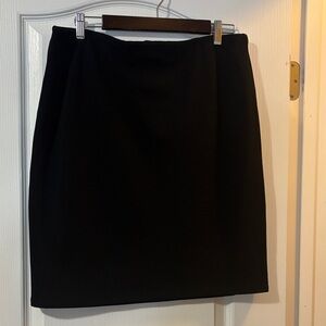Frank Lyman size 16, Elegant Black Women's Skirt